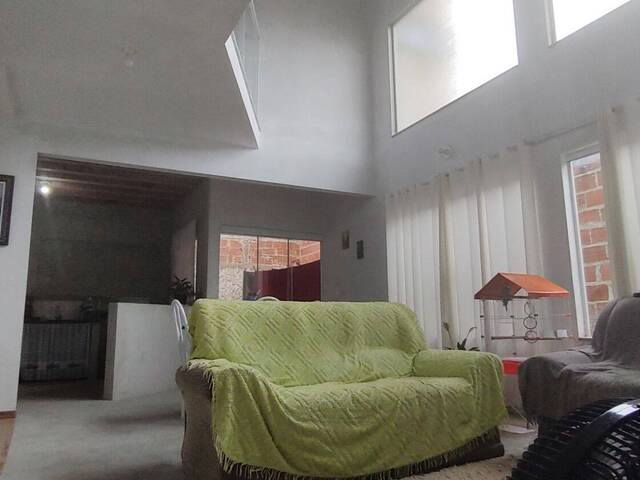 #SO0259 - Sobrado para Venda em Cruzeiro - SP