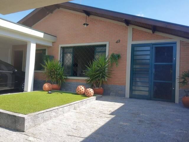 #CA0665 - Casa para Venda em Taubaté - SP