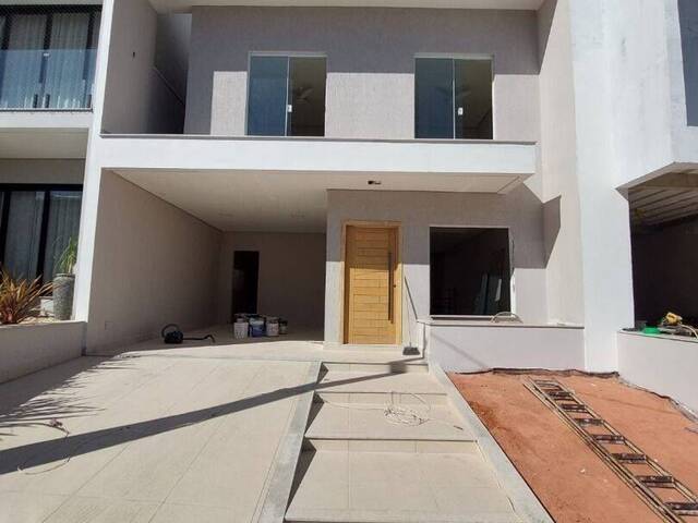 #SO0283 - Sobrado para Venda em Cruzeiro - SP