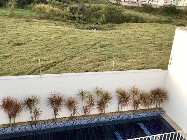 #SO0297 - Sobrado para Venda em Cruzeiro - SP