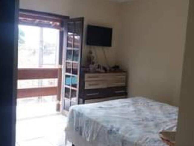 Sobrado para Venda em Caraguatatuba - 4