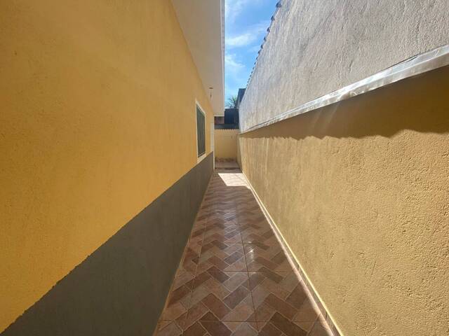 Casa para Venda em Caraguatatuba - 4