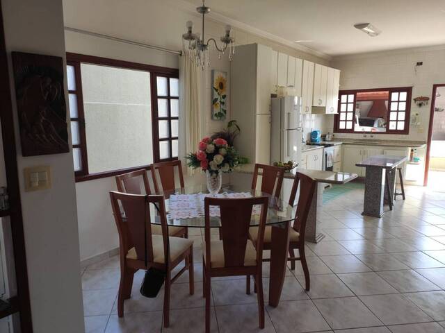 Sobrado para Venda em Caraguatatuba - 5