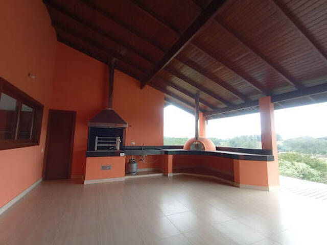 Venda em Comércio - Paraibuna