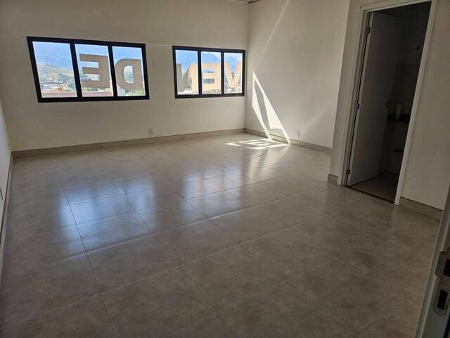 #SA0014 - Sala para Venda em Cruzeiro - SP