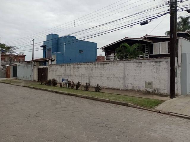 #SO0346 - Sobrado para Venda em Caraguatatuba - SP