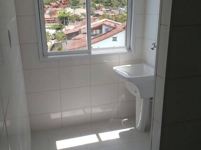 Apartamento para Venda em Caraguatatuba - 4