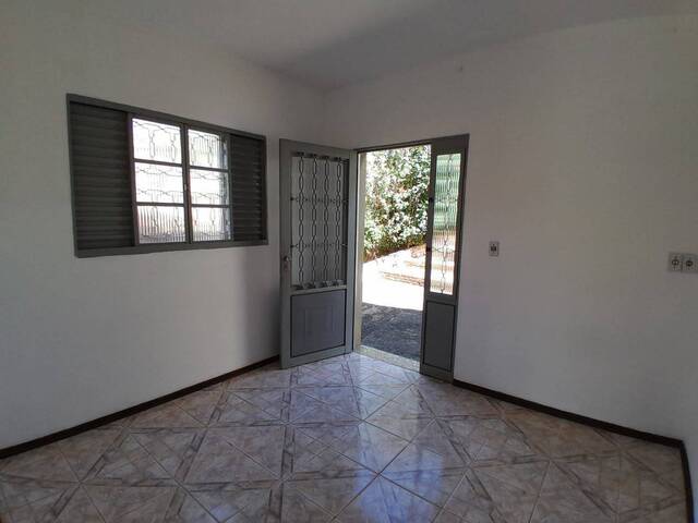 #CA0332 - Casa para Locação em Cruzeiro - SP