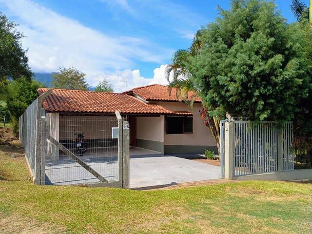 #CH0035 - Chácara para Venda em Cruzeiro - SP