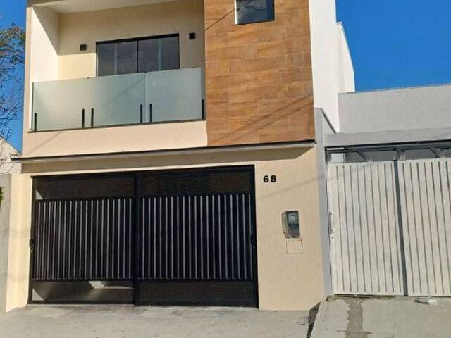 Sobrado para Venda em Cruzeiro - 4