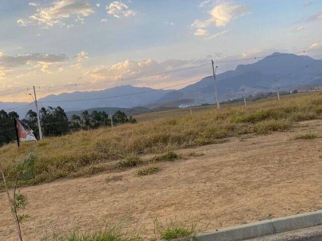 #TE0922 - Terreno para Venda em Cruzeiro - SP