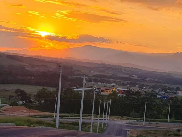 #TE0954 - Terreno para Venda em Cruzeiro - SP