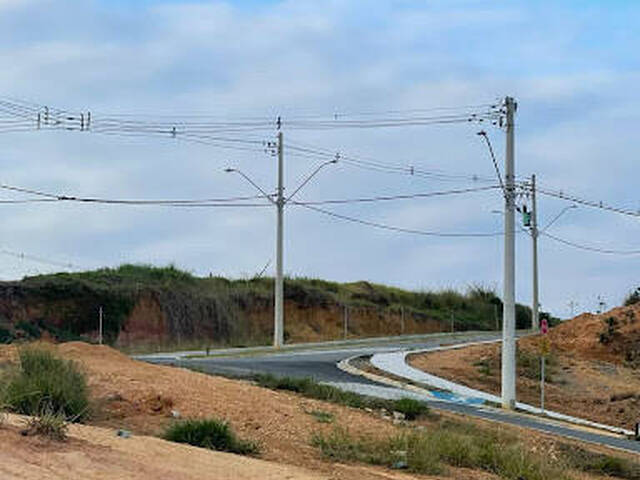 #TE0955 - Terreno para Venda em Cruzeiro - SP