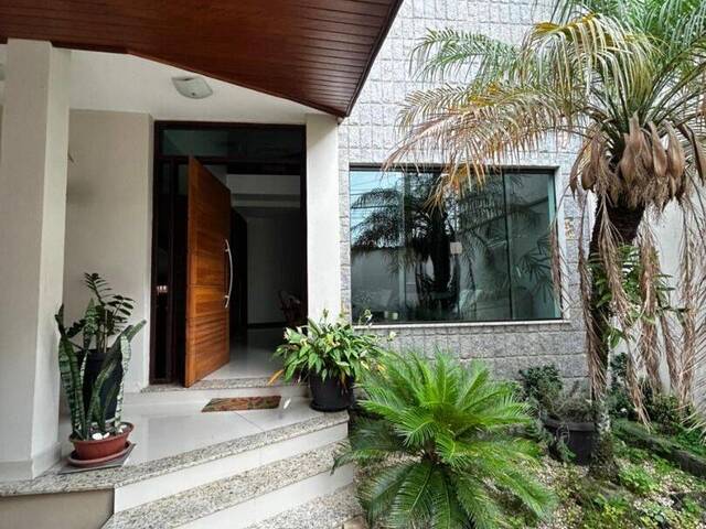 #SO0405 - Sobrado para Venda em Cruzeiro - SP