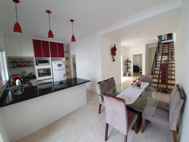 Sobrado para Venda em Cruzeiro - 3