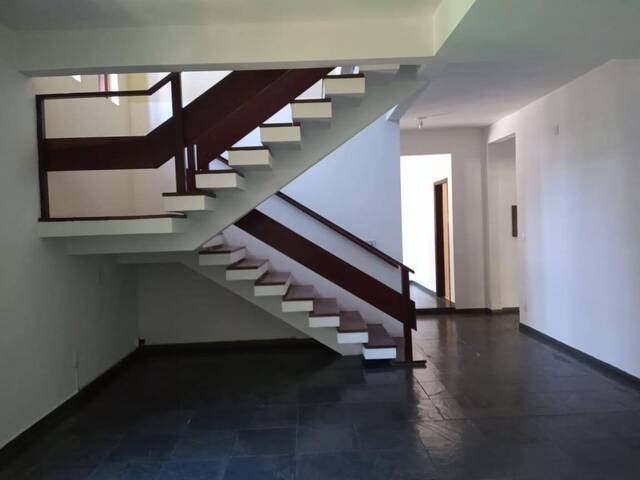 Sobrado para Venda em Cruzeiro - 3