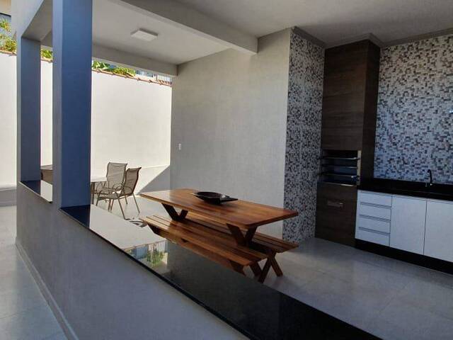 Casa para Venda em Cruzeiro - 2